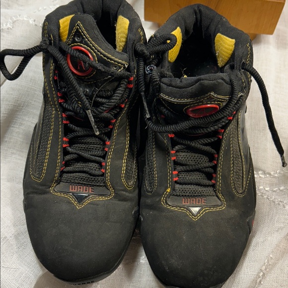 Converse high top athletic shoes Dwayne Wade 1h 07 02 - Picture 15 of 15